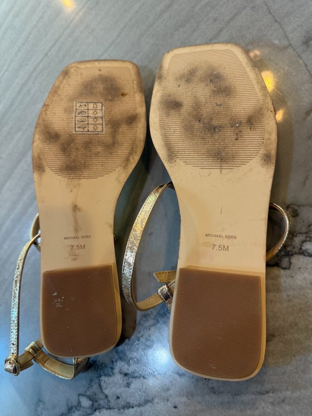 Michael Kors gold metallic embellished leather strappy flat sandals size 7 1/2 - Picture 6 of 6